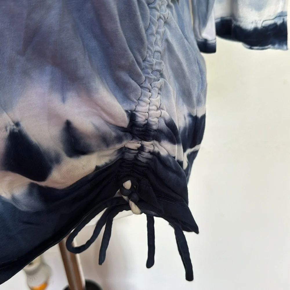 Chico's Zenergy Tie-Dye Drawstring 3/4 Sleeve Blue Tie Dye Top - Picture 3 of 9